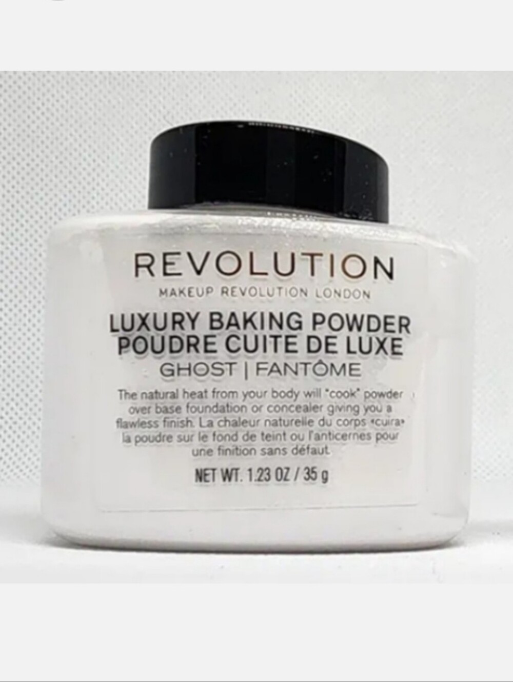 Revolution Luxury Baking Setting Powder in Ghost